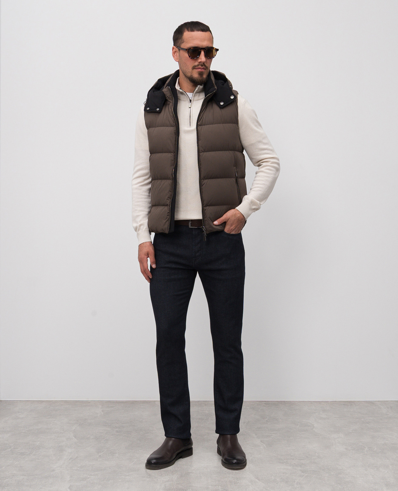 

Brown down vest FIRE MooRER