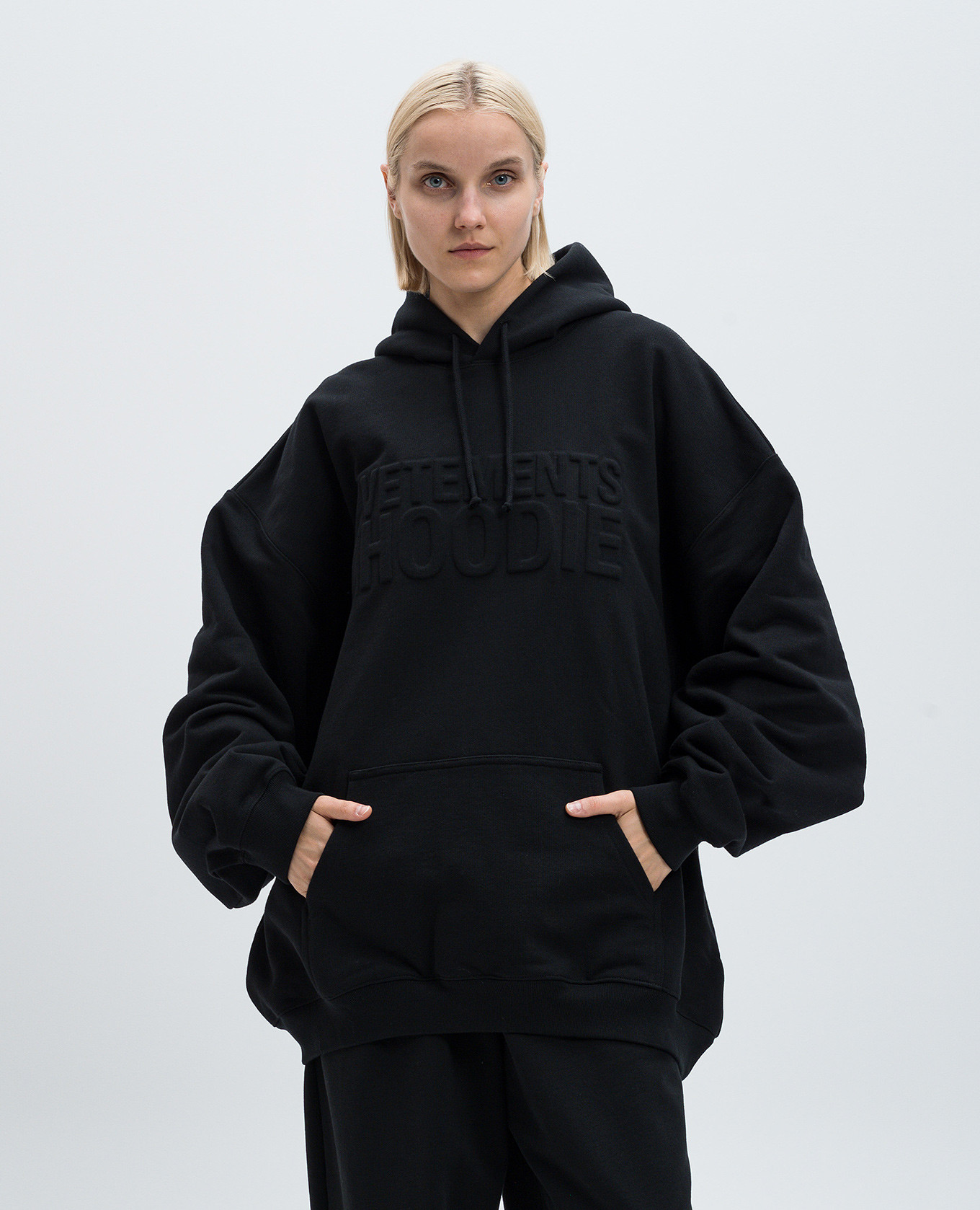 

Black hoodie with textured logo Vetements