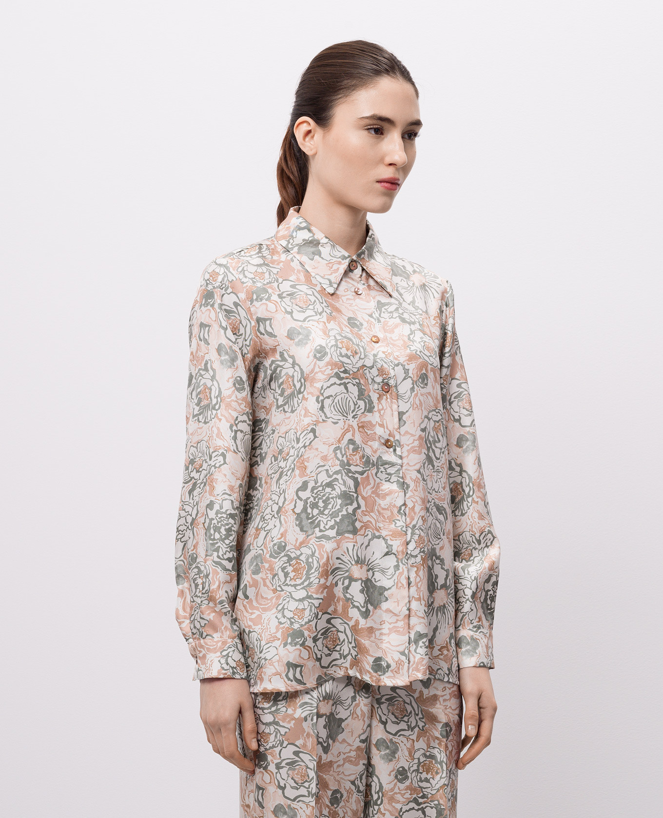 

PAPAYA silk blouse with floral print Momoni, Beige