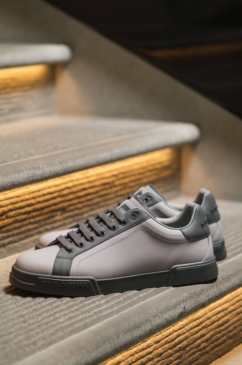 

Grey leather sneakers with textured logo Dolce&Gabbana