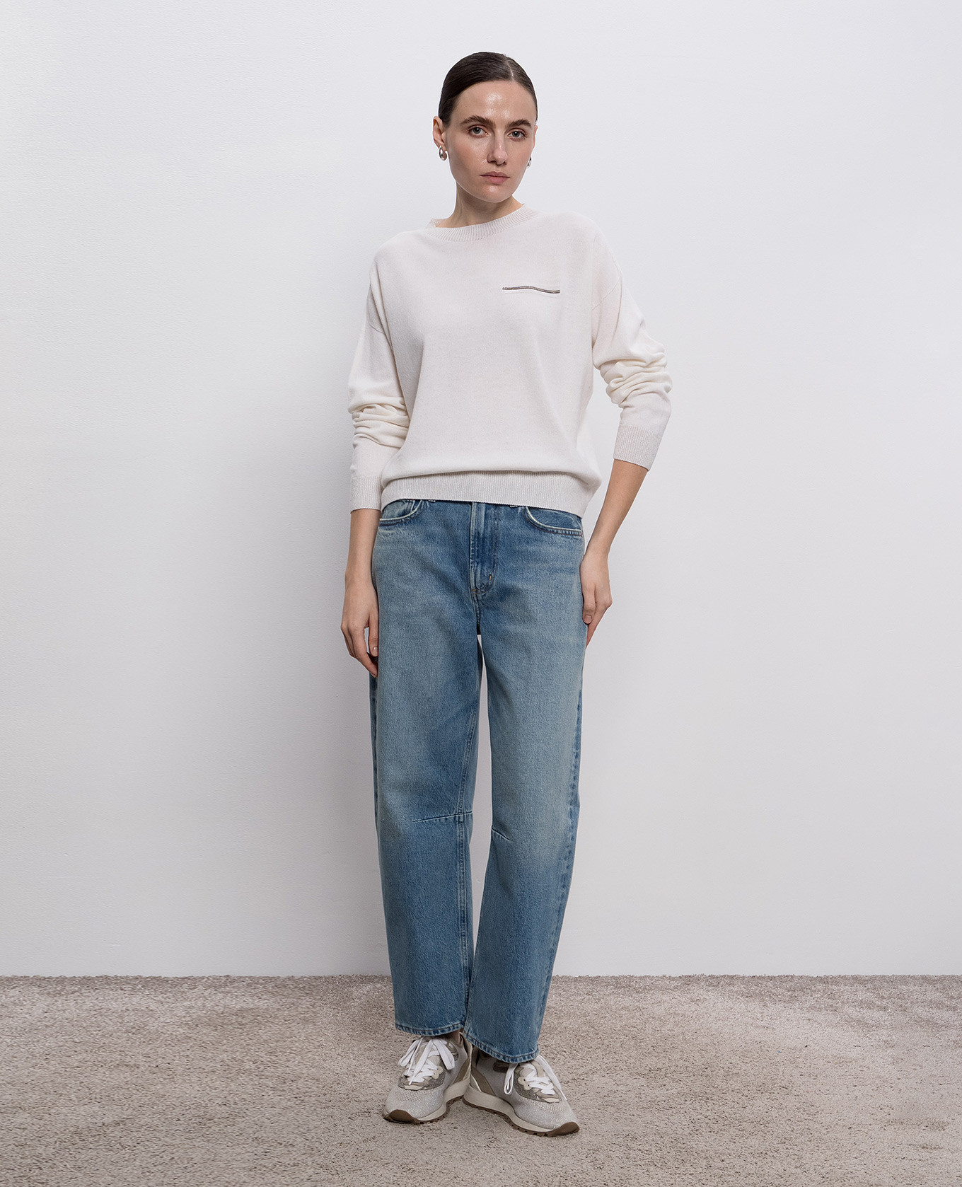 

White cashmere jumper with monil chain Peserico