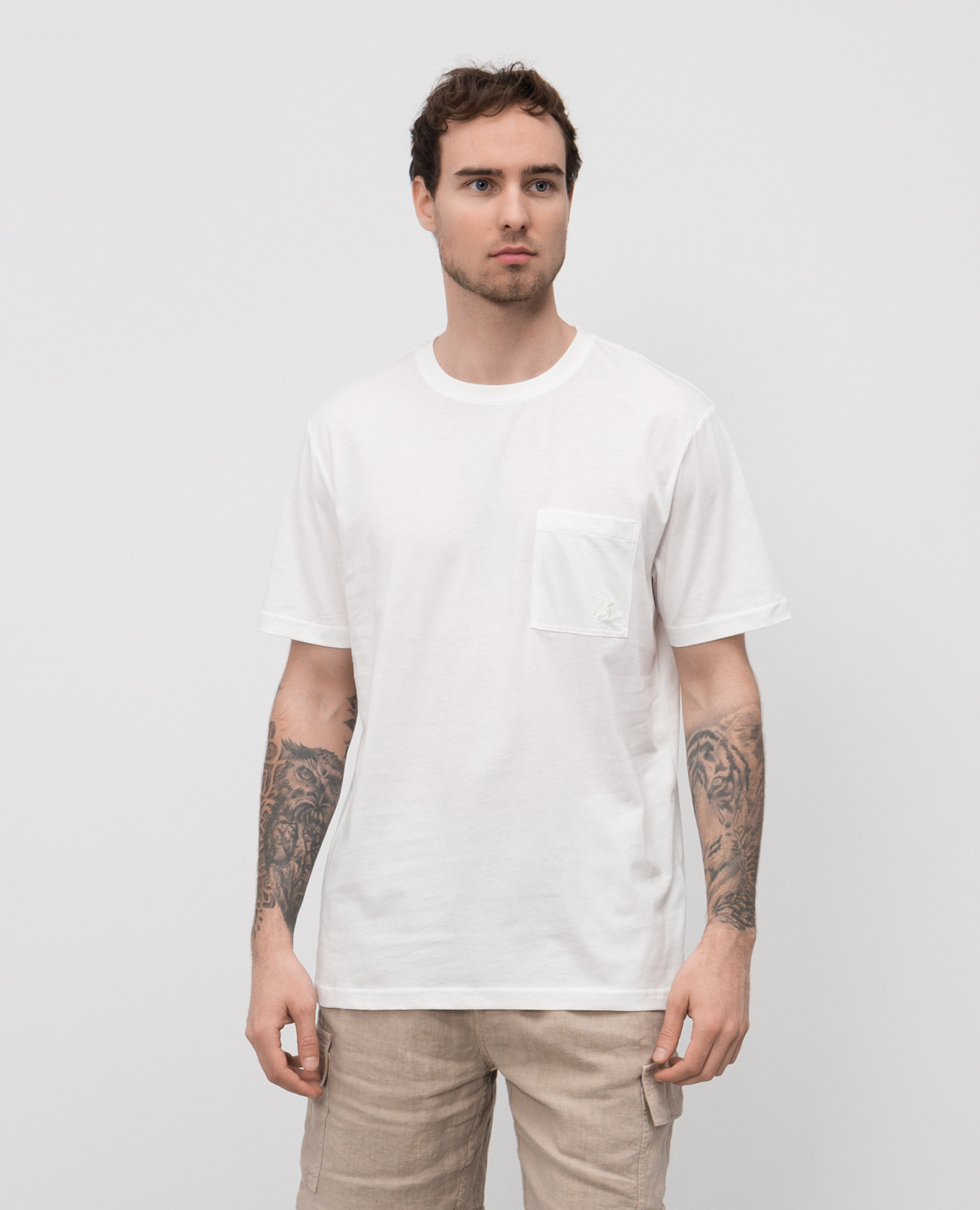 

White T-shirt with logo emblem Vilebrequin