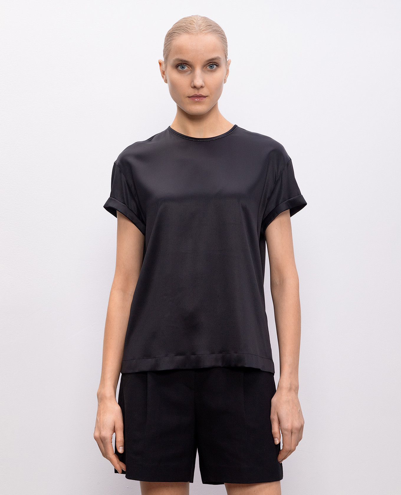 

Black silk top with monil chain Brunello Cucinelli