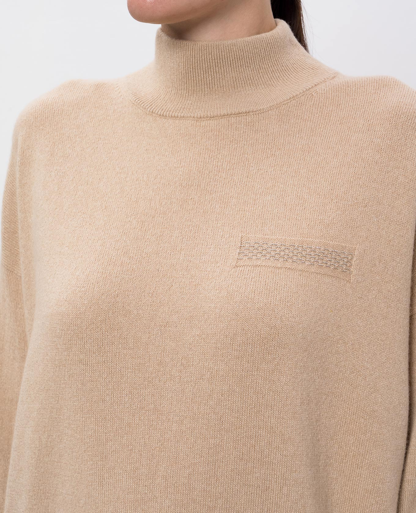 

Beige wool, silk and cashmere sweater with monil chain Peserico