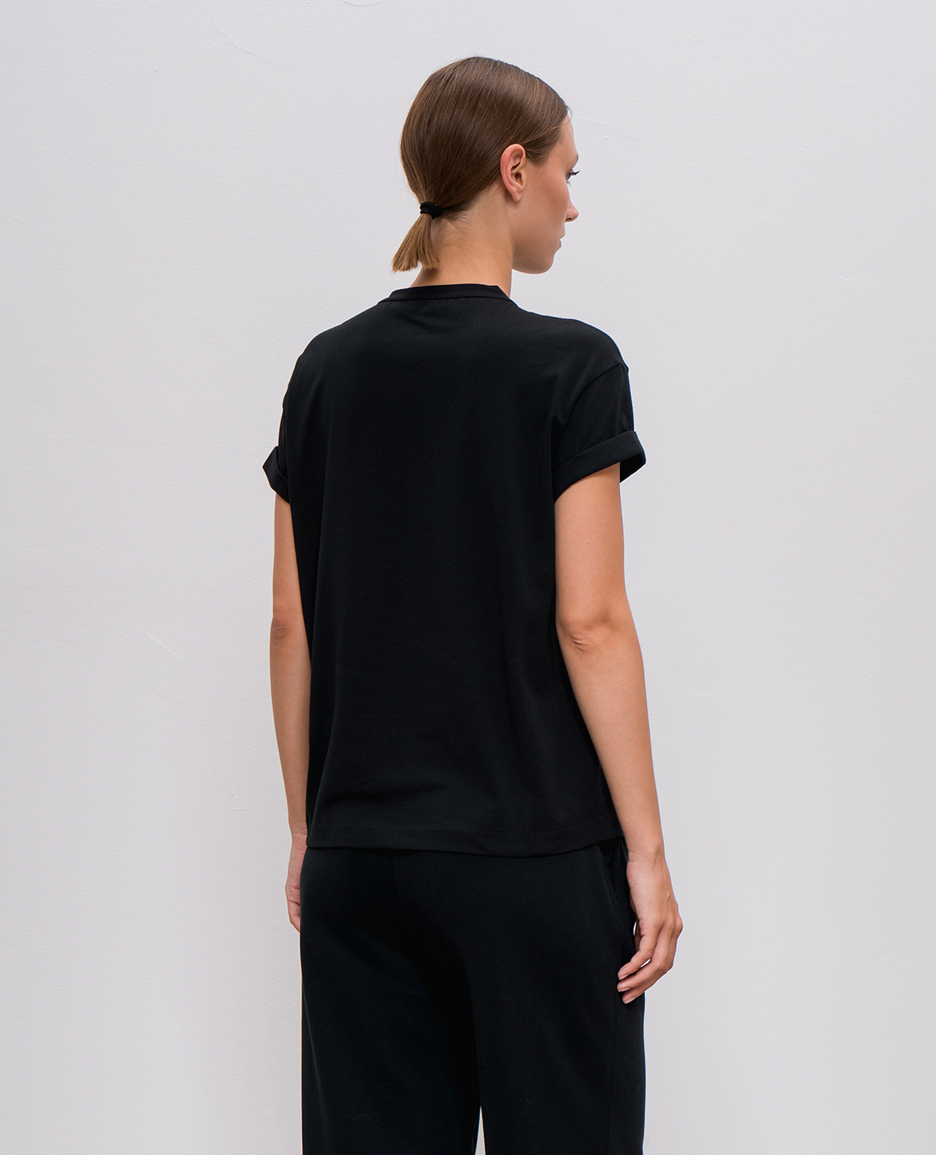 Black t-shirt with monil chain Brunello Cucinelli 4
