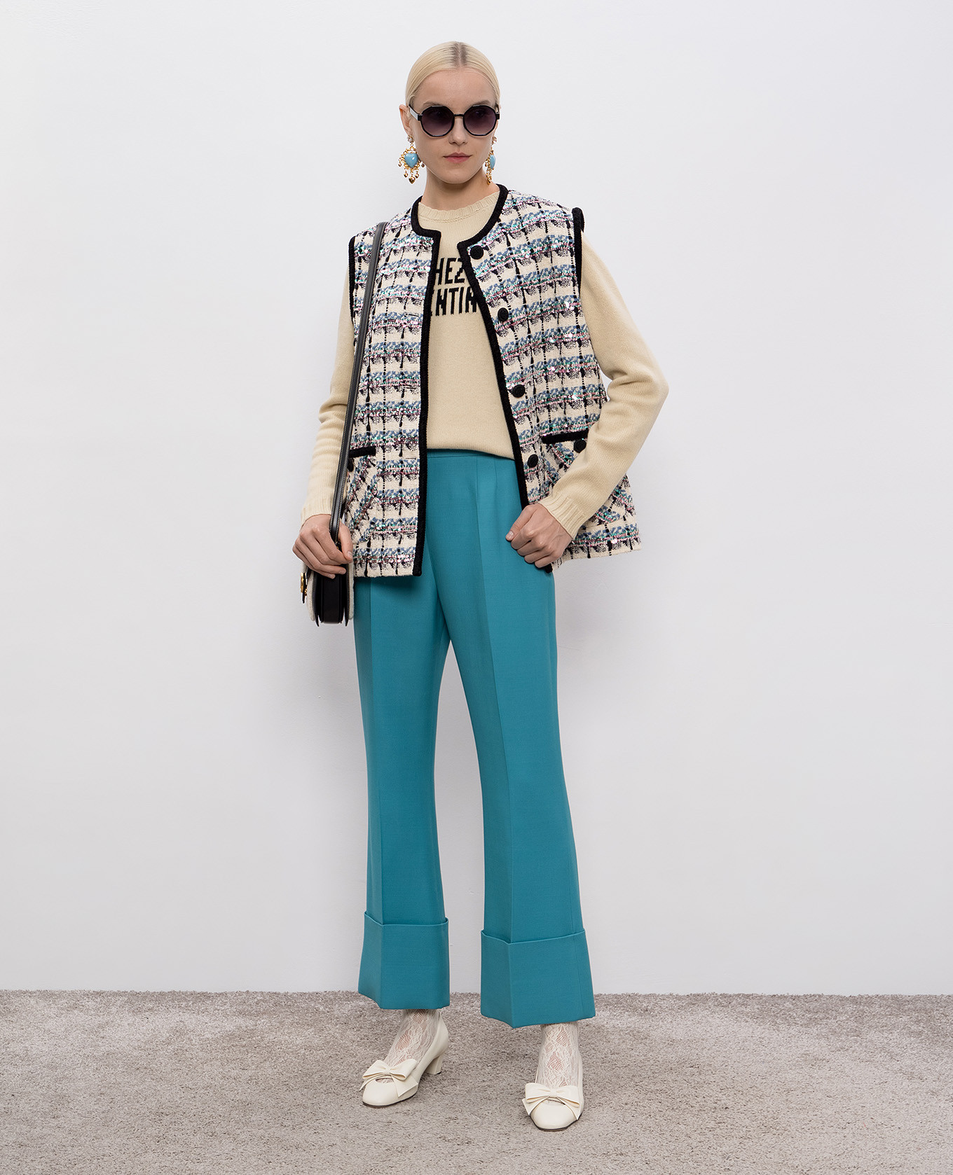 

Beige wool sweater with logo pattern Valentino