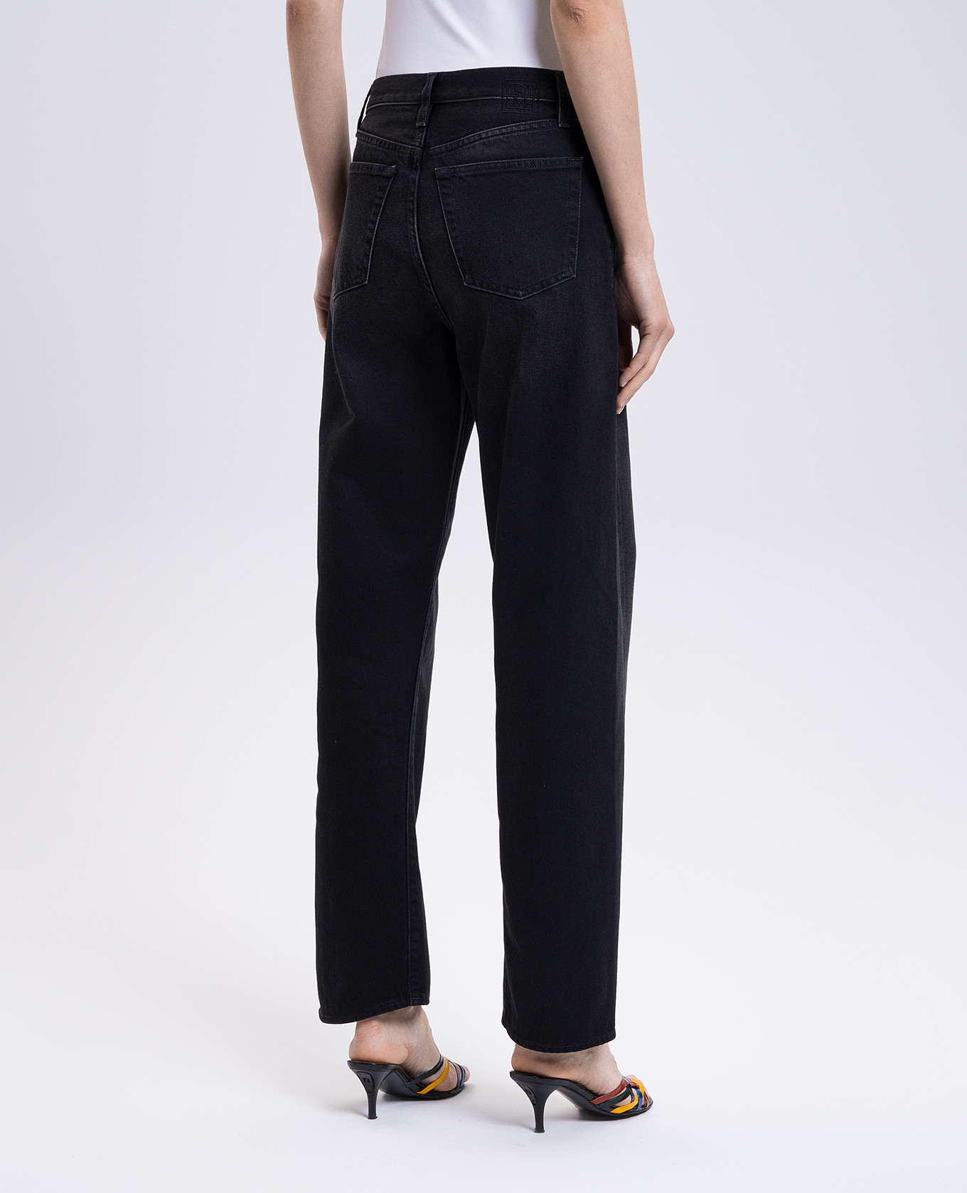 Black jeans with a worn effect Toteme 4