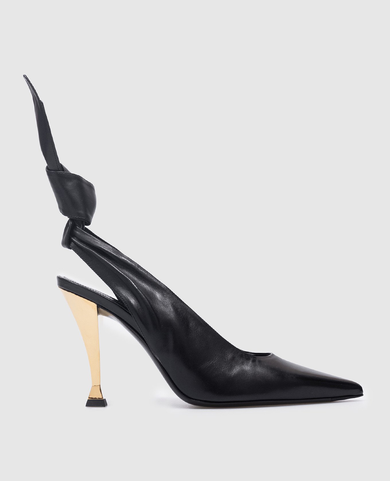 

Beauw Black Leather Slingbacks With Curved Heels Givenchy