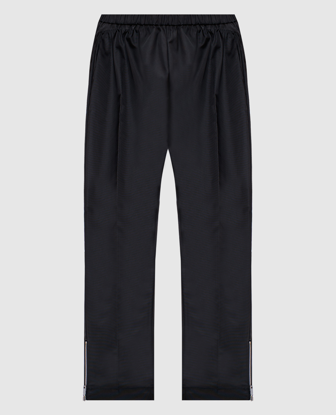 

Black pants AFTER with logo embroidery Max & Co