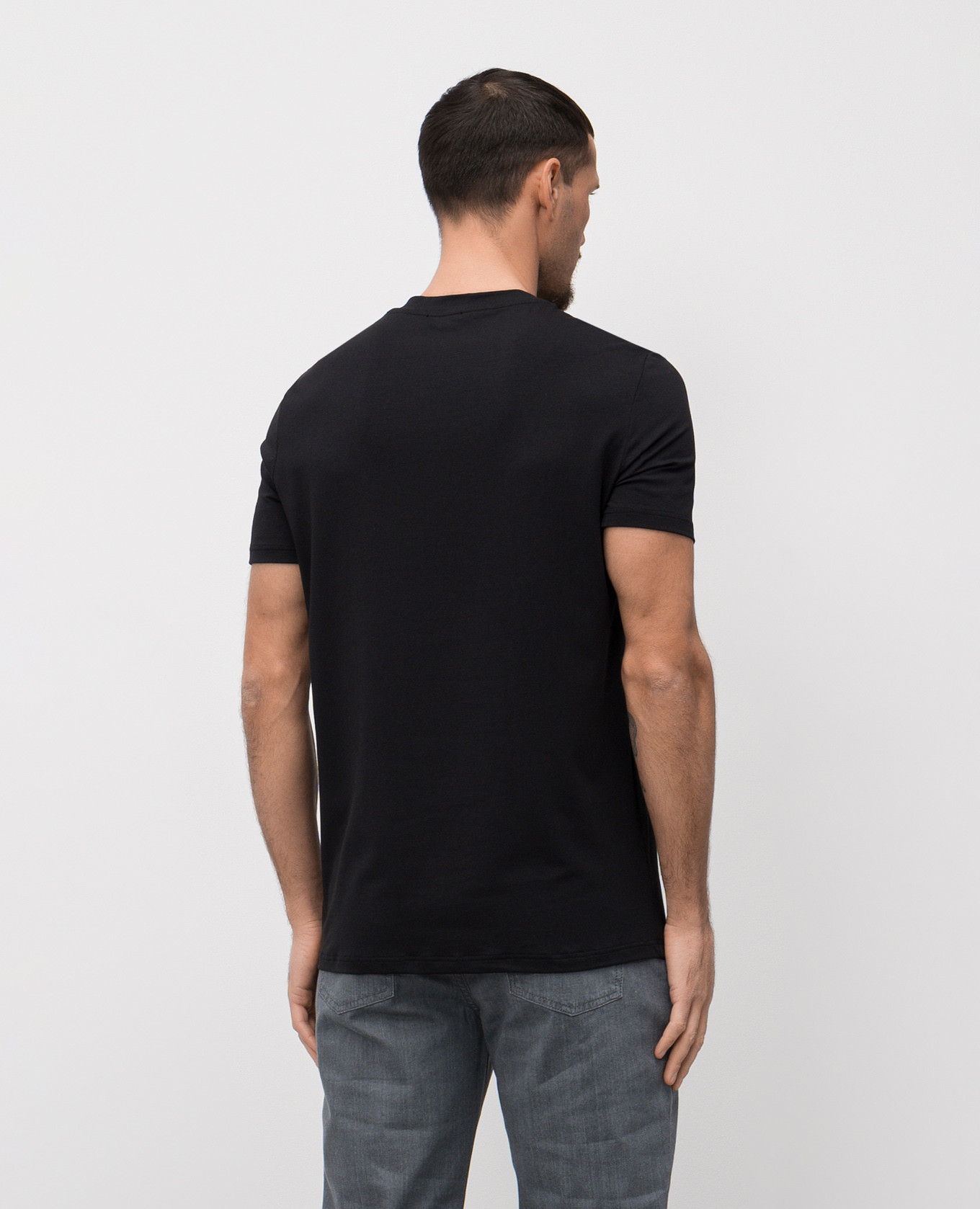 

Black T-shirt with logo patch Tom Ford