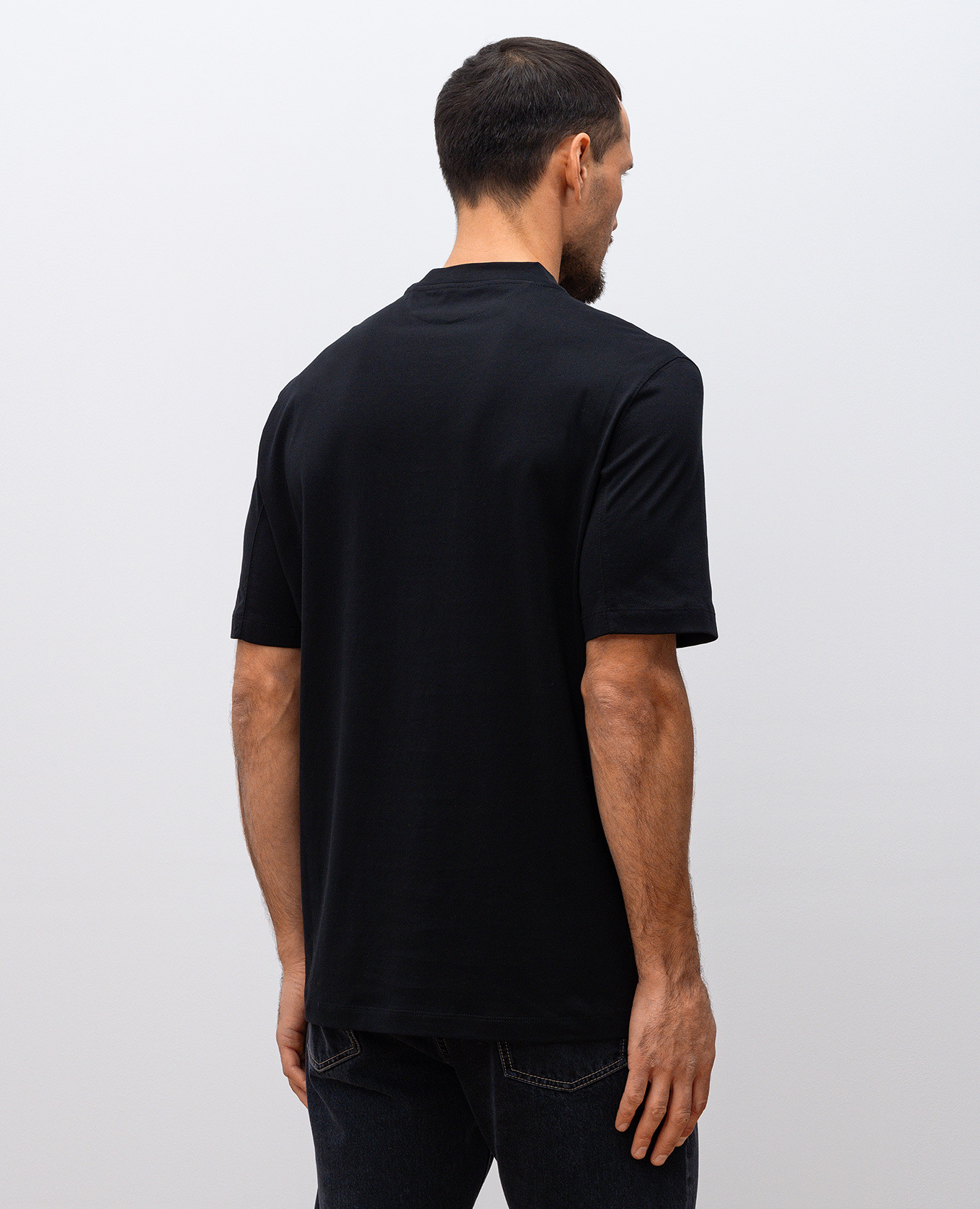 

Black straight-cut T-shirt Brunello Cucinelli