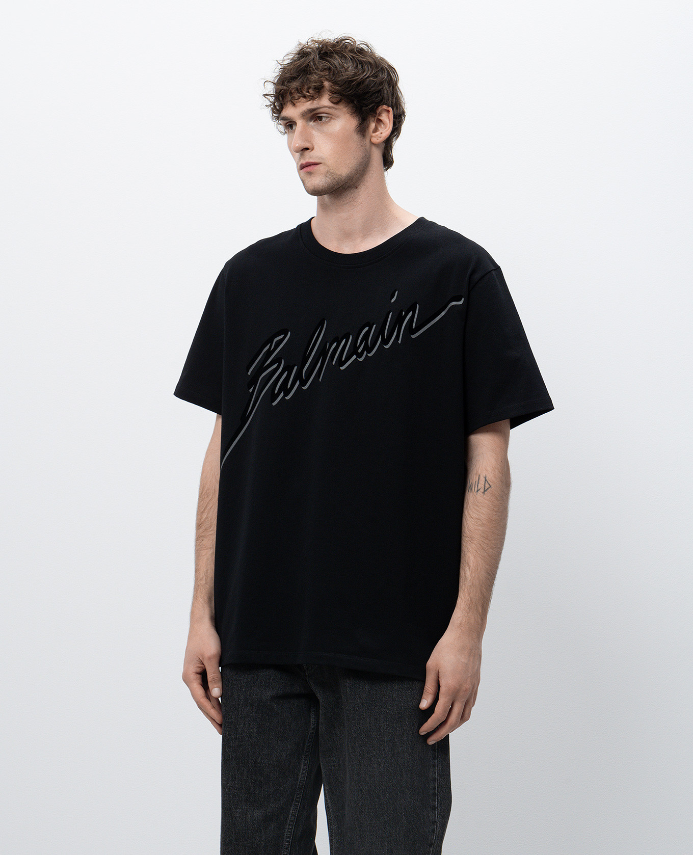 

Black T-shirt with textured branded Balmain Letter logo print Balmain