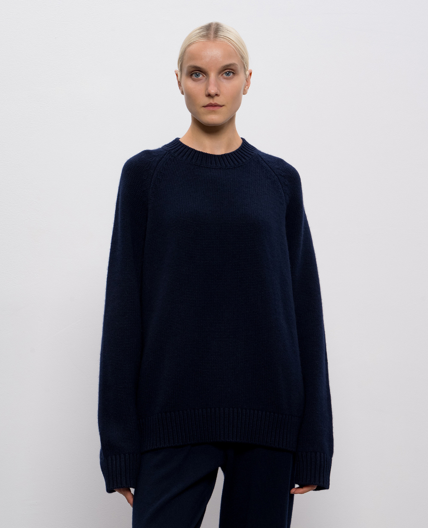 Anine blue cashmere sweater LISA YANG 3