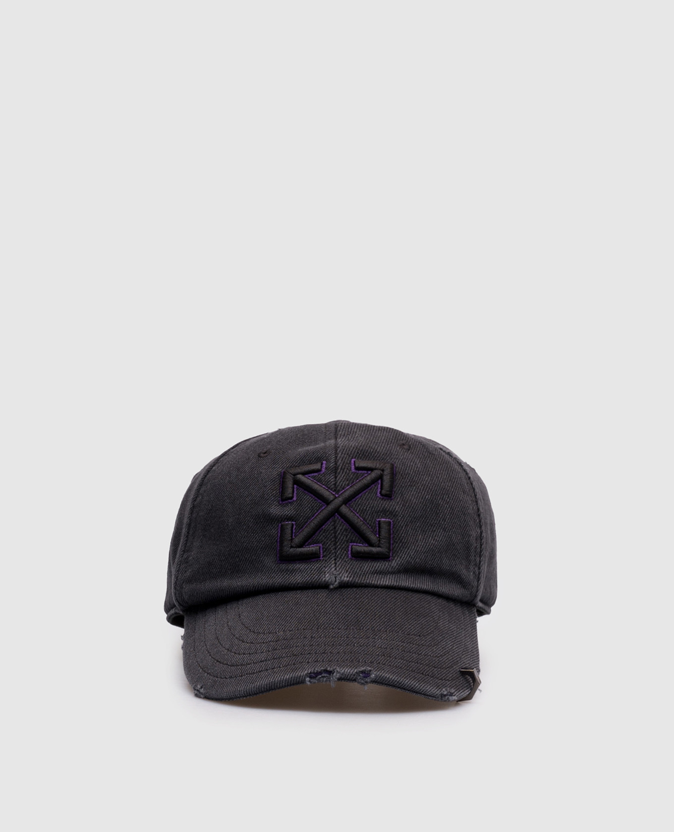 

Black cap with Arrow emblem Off-White
