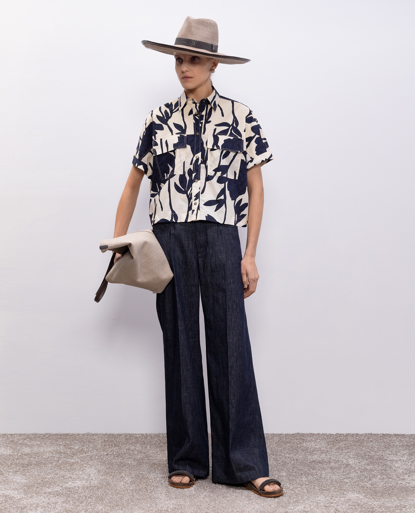 

Blue jeans with logo patch Brunello Cucinelli