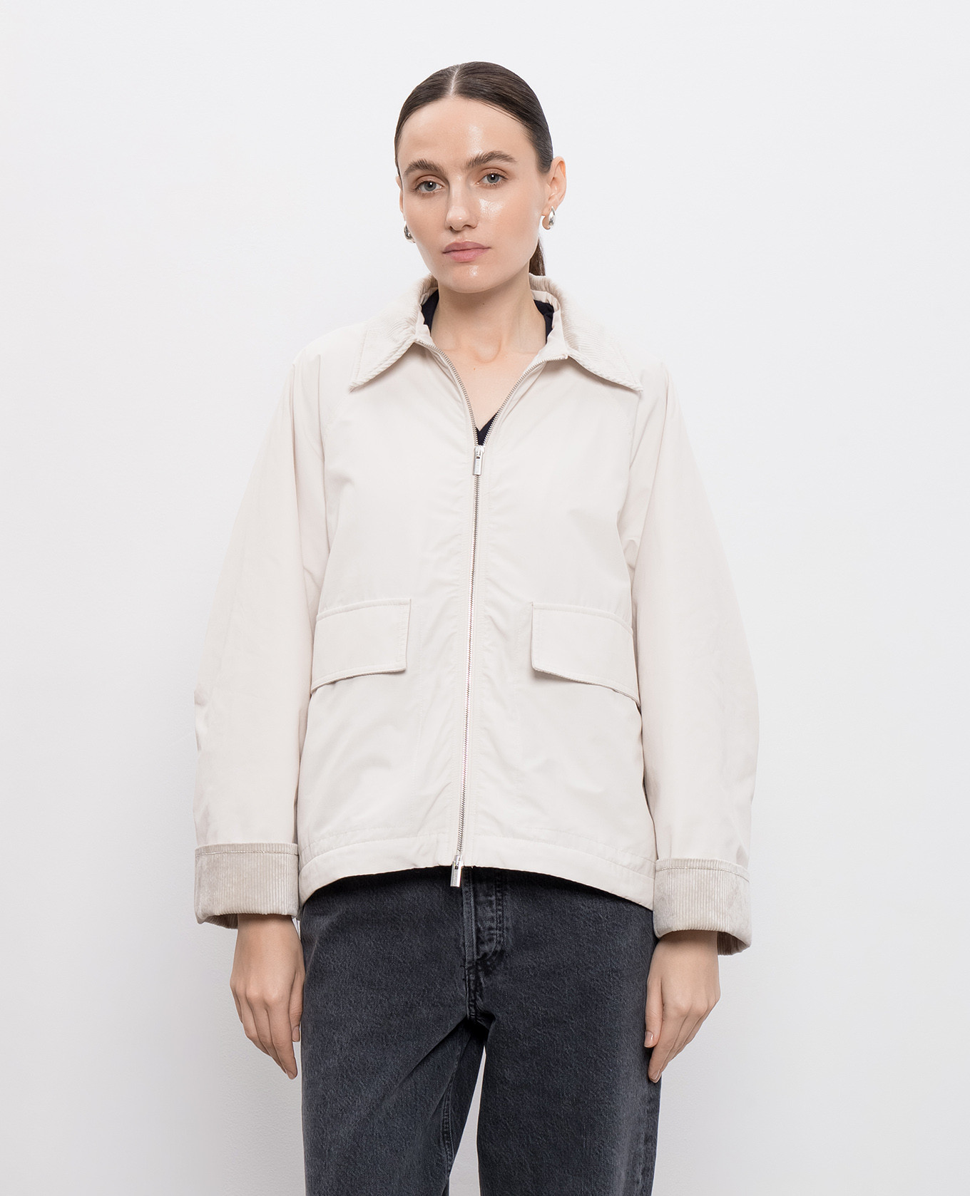 

Beige jacket with monil chain Peserico