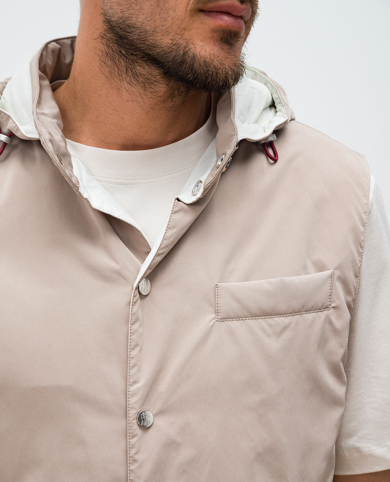 

Beige vest Brunello Cucinelli