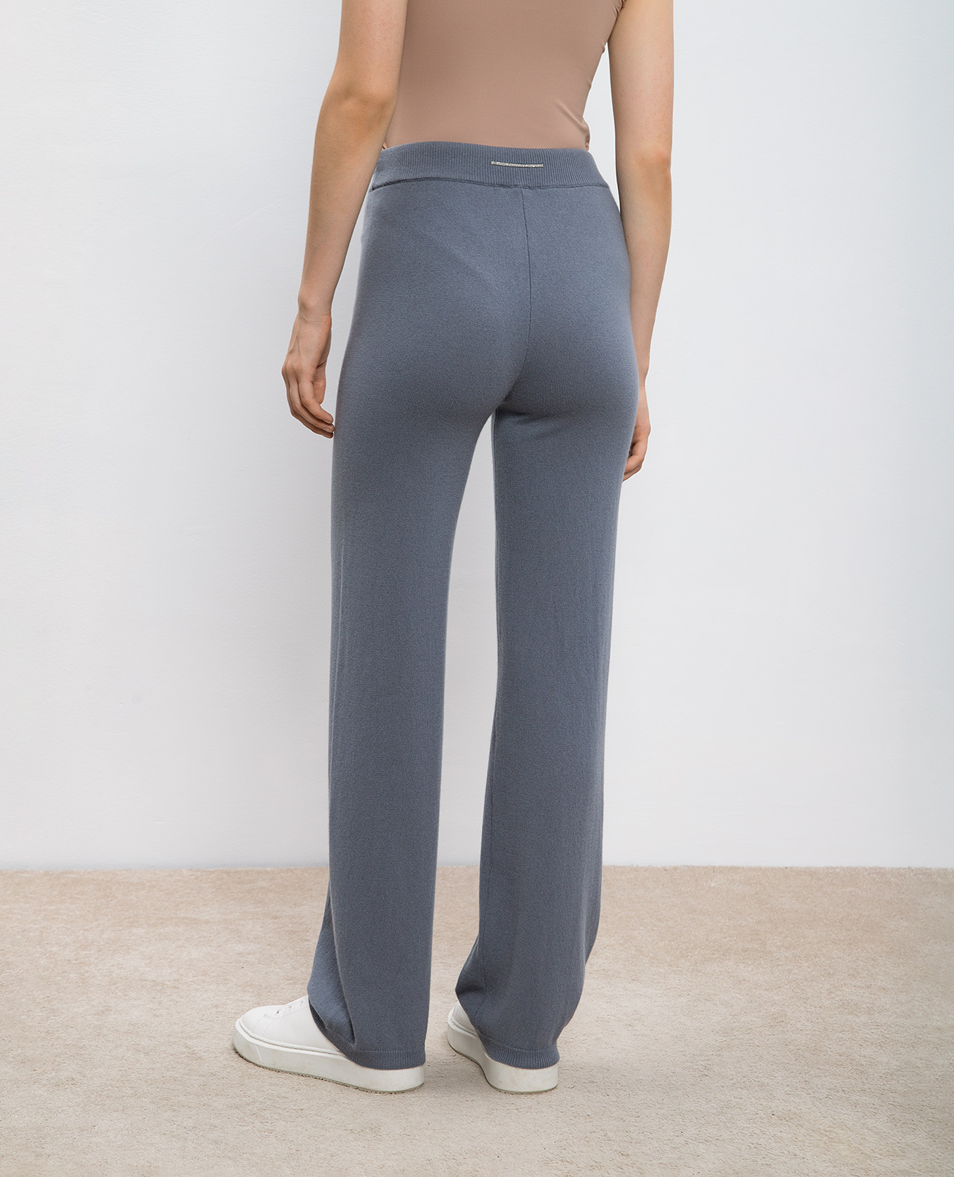 Gray trousers made of wool, silk and cashmere with a monil chain Peserico 4