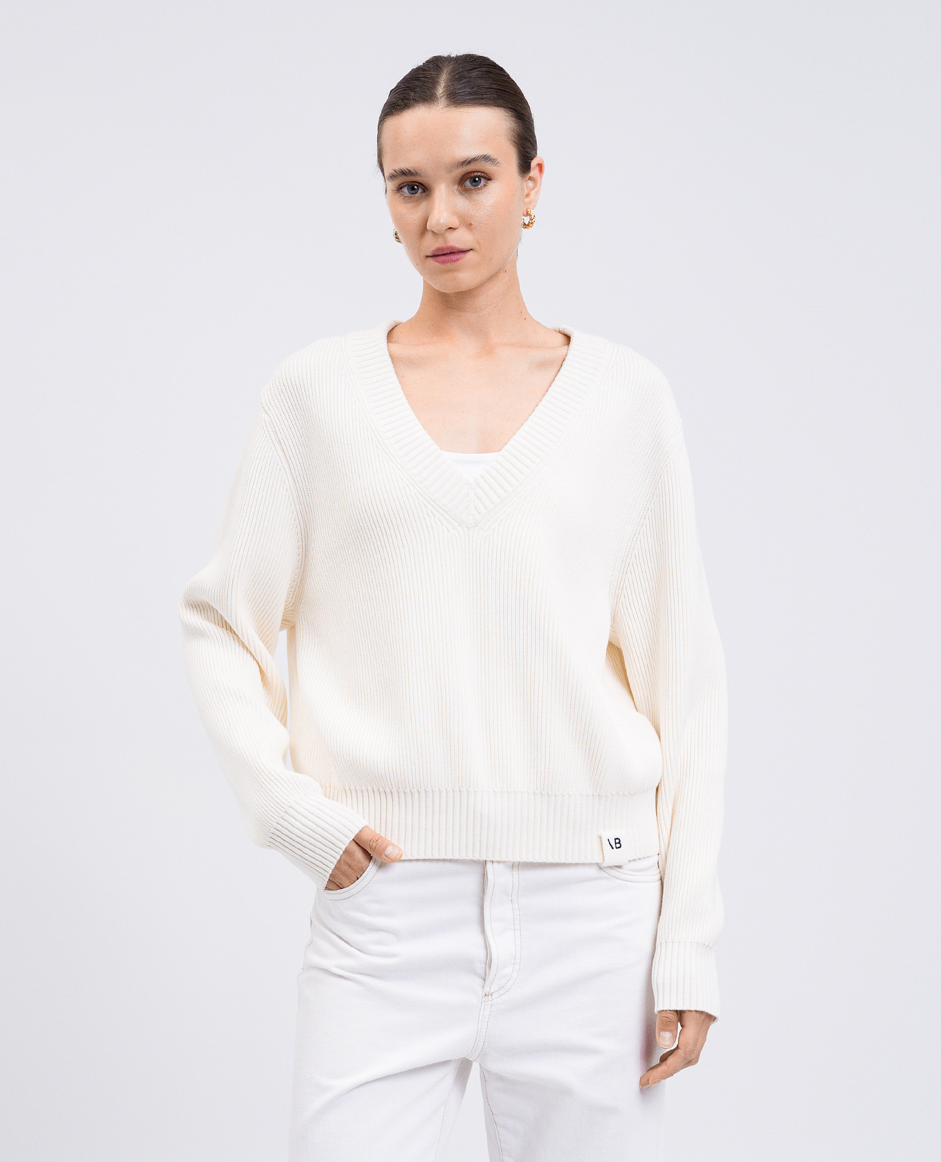 

White pullover with monogram logo patch Victoria Beckham