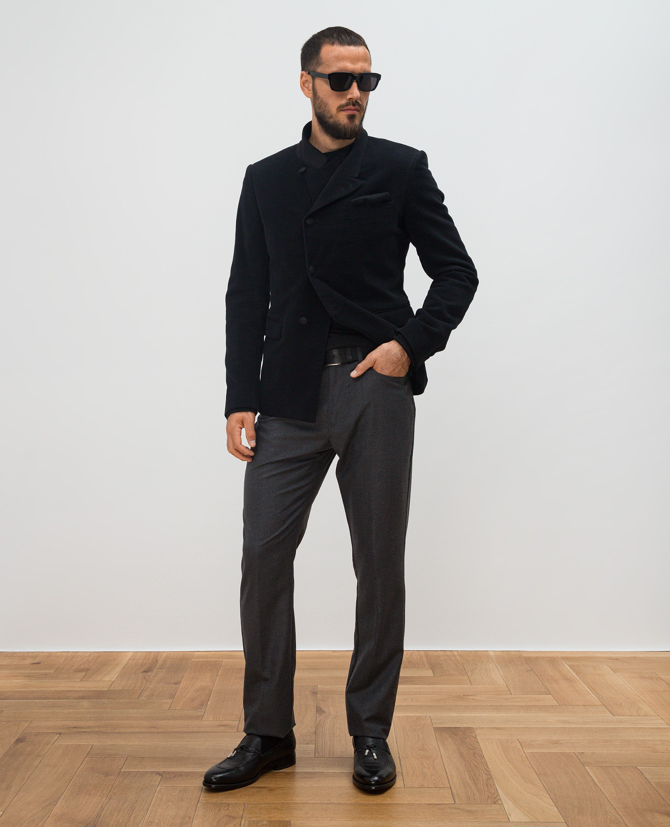 

Gray pants made of wool with embroidery Stefano Ricci, Серый