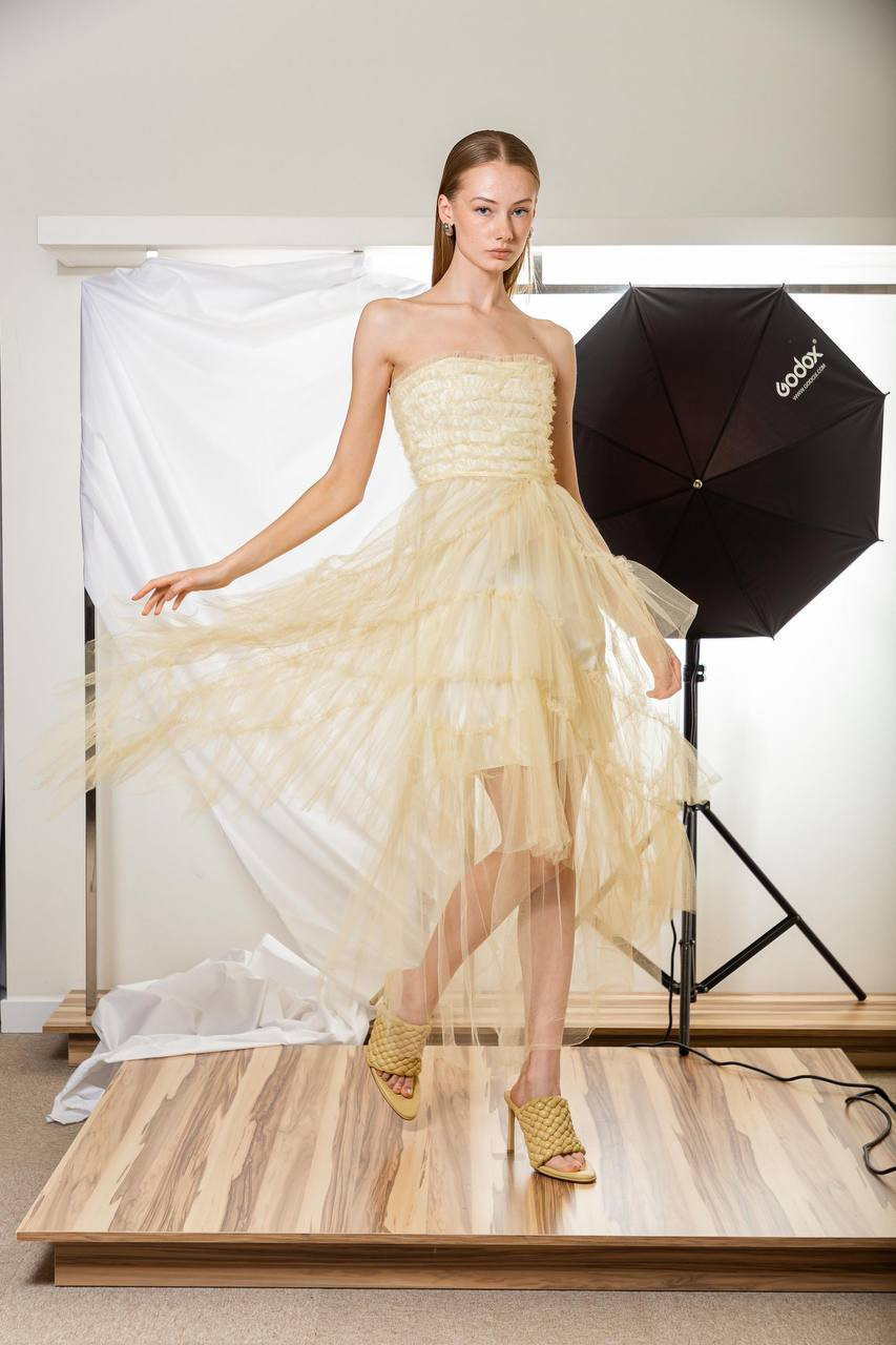 Layered dress with frills and ruffles Philosophy di Lorenzo Serafini 6