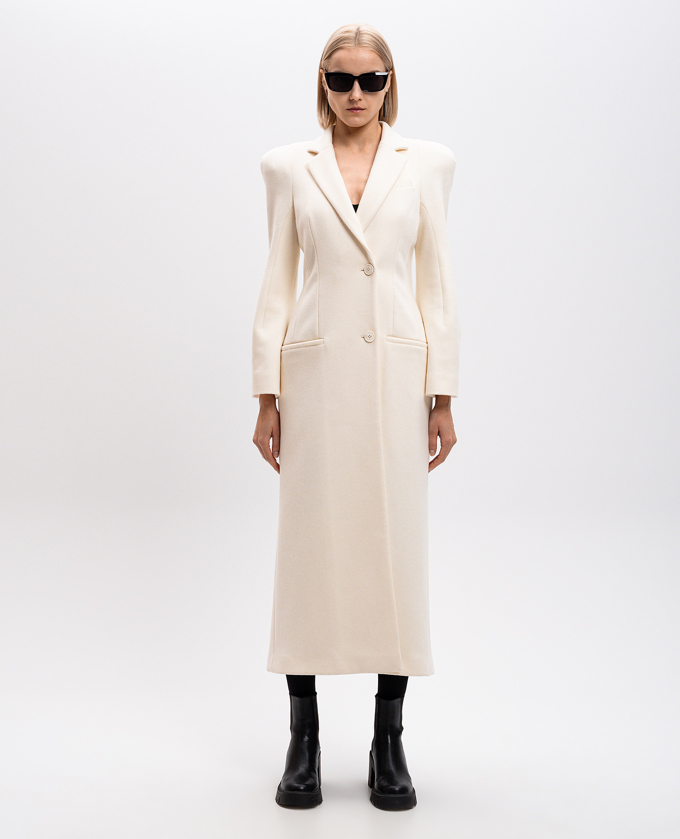 

White wool and cashmere double breasted coat with accent shoulders Alexander McQueen
