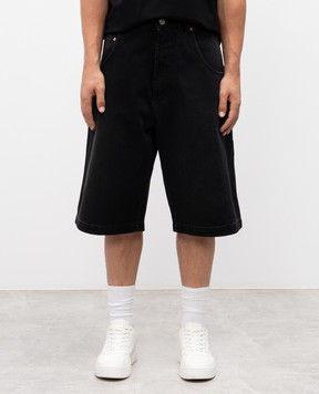 Vetements Black distressed denim shorts UH76DP125B2