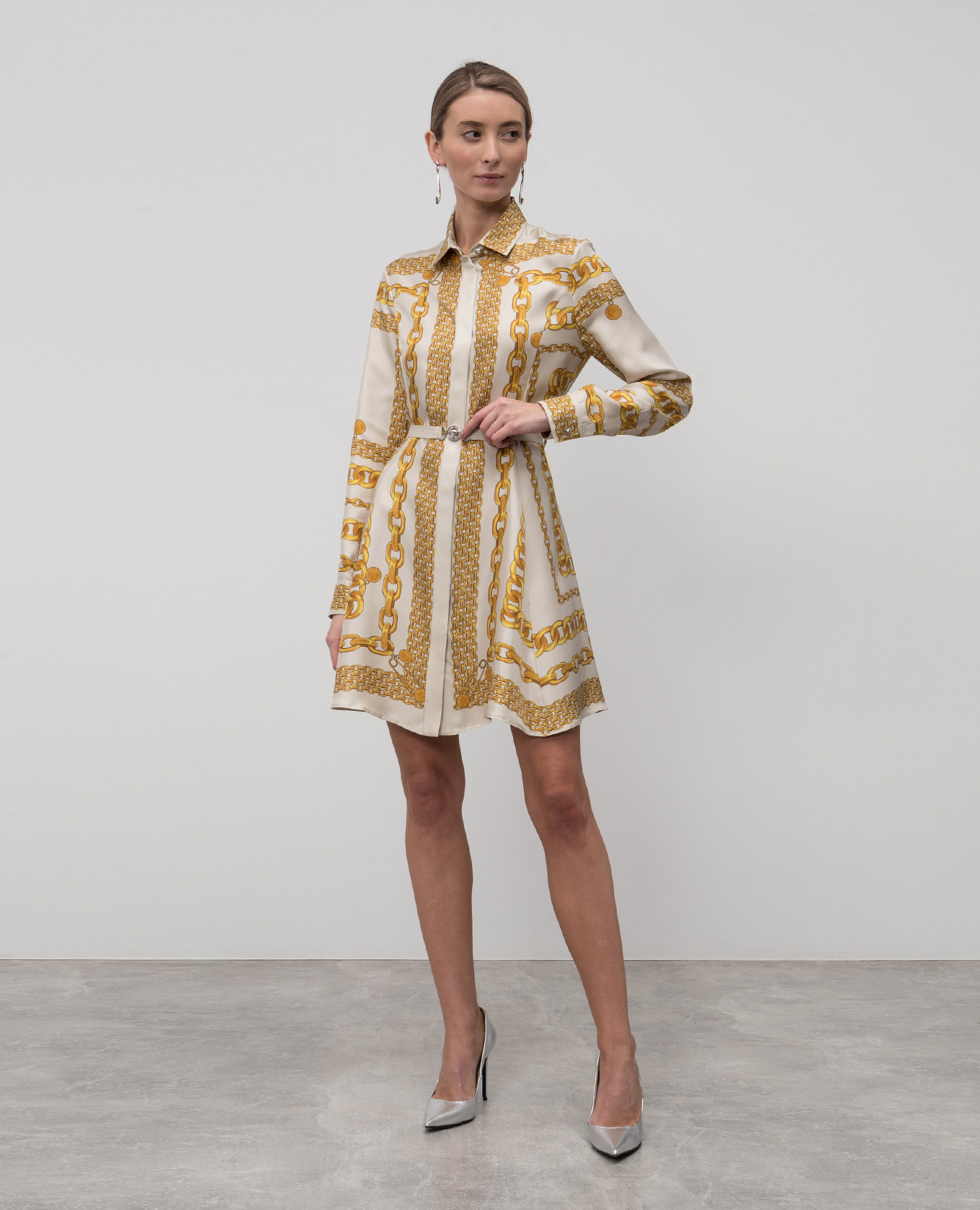 Beige printed silk shirt dress Versace 2