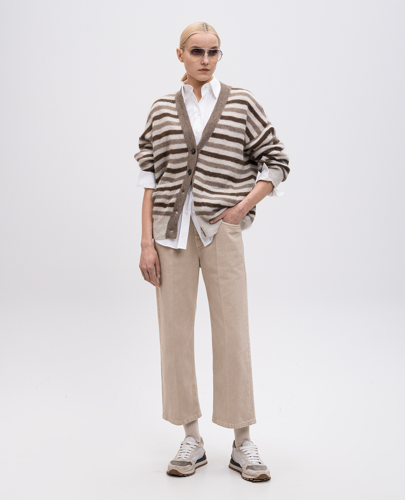 

Beige jeans with logo patch Brunello Cucinelli