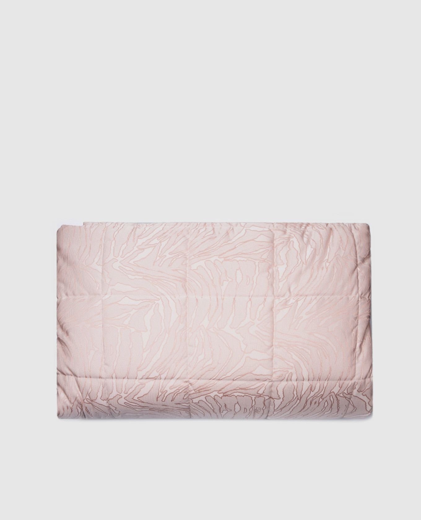 

Colette pink bedspread in a pattern Blumarine