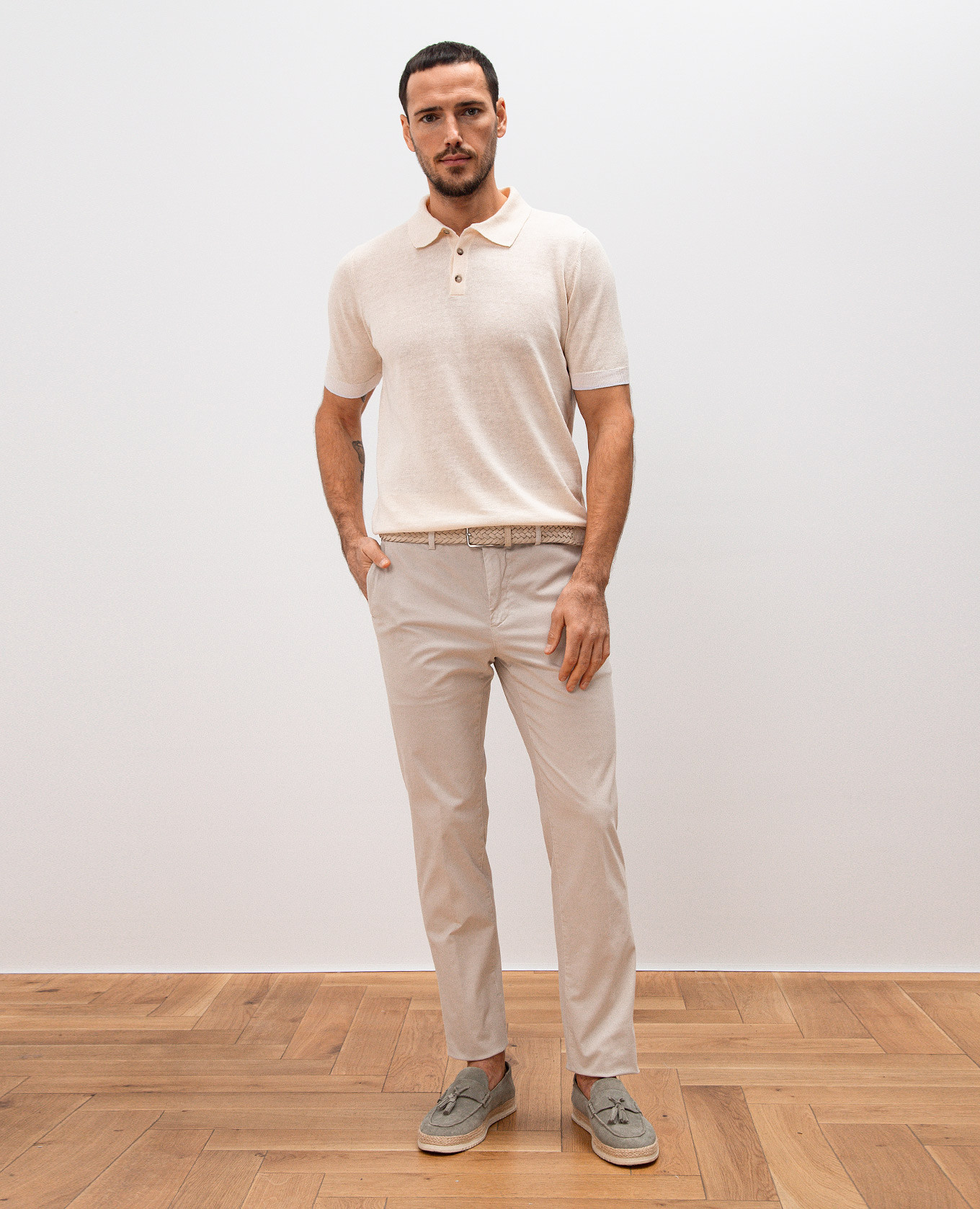 

Grey chinos with logo Peserico