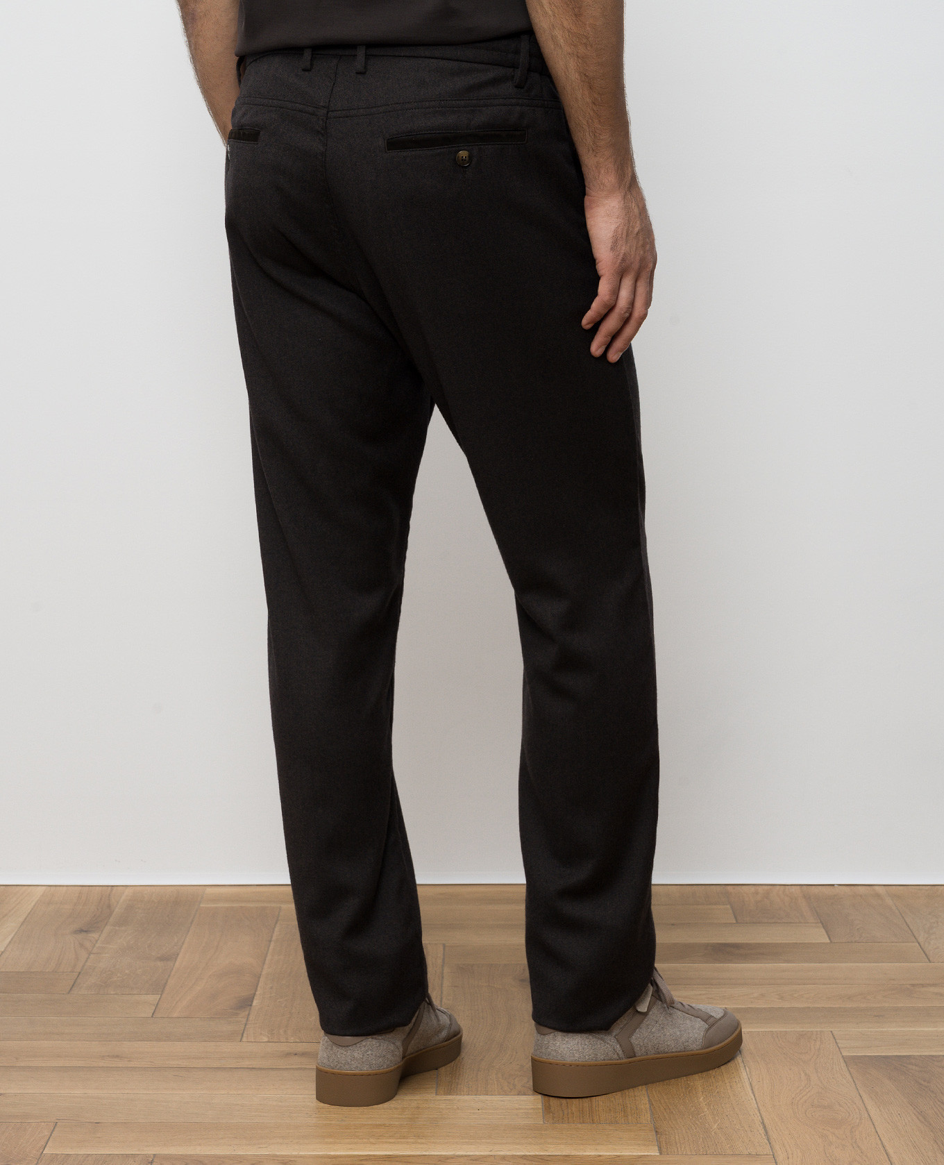 

Brown wool trousers with suede Canali