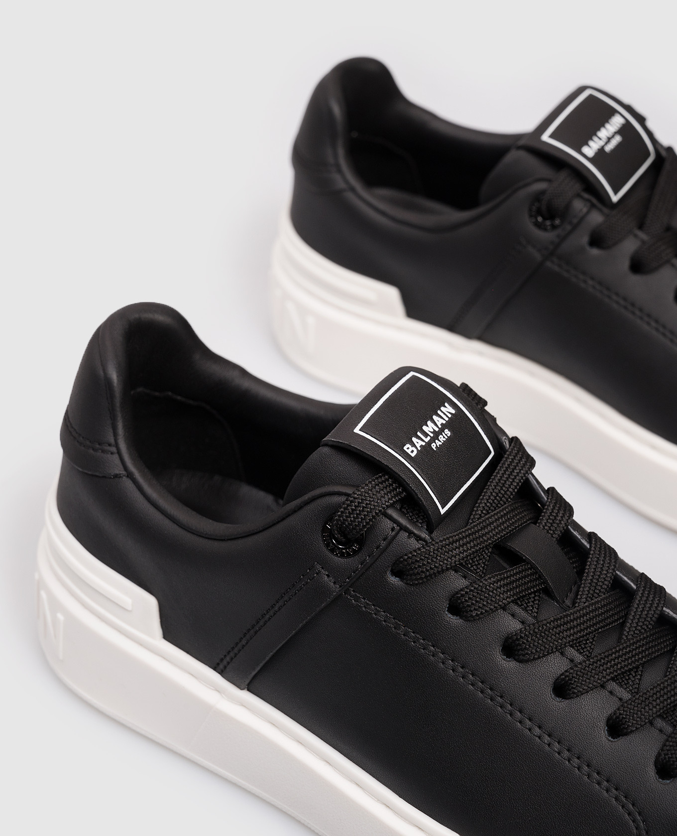 

Black leather sneakers with logo Balmain