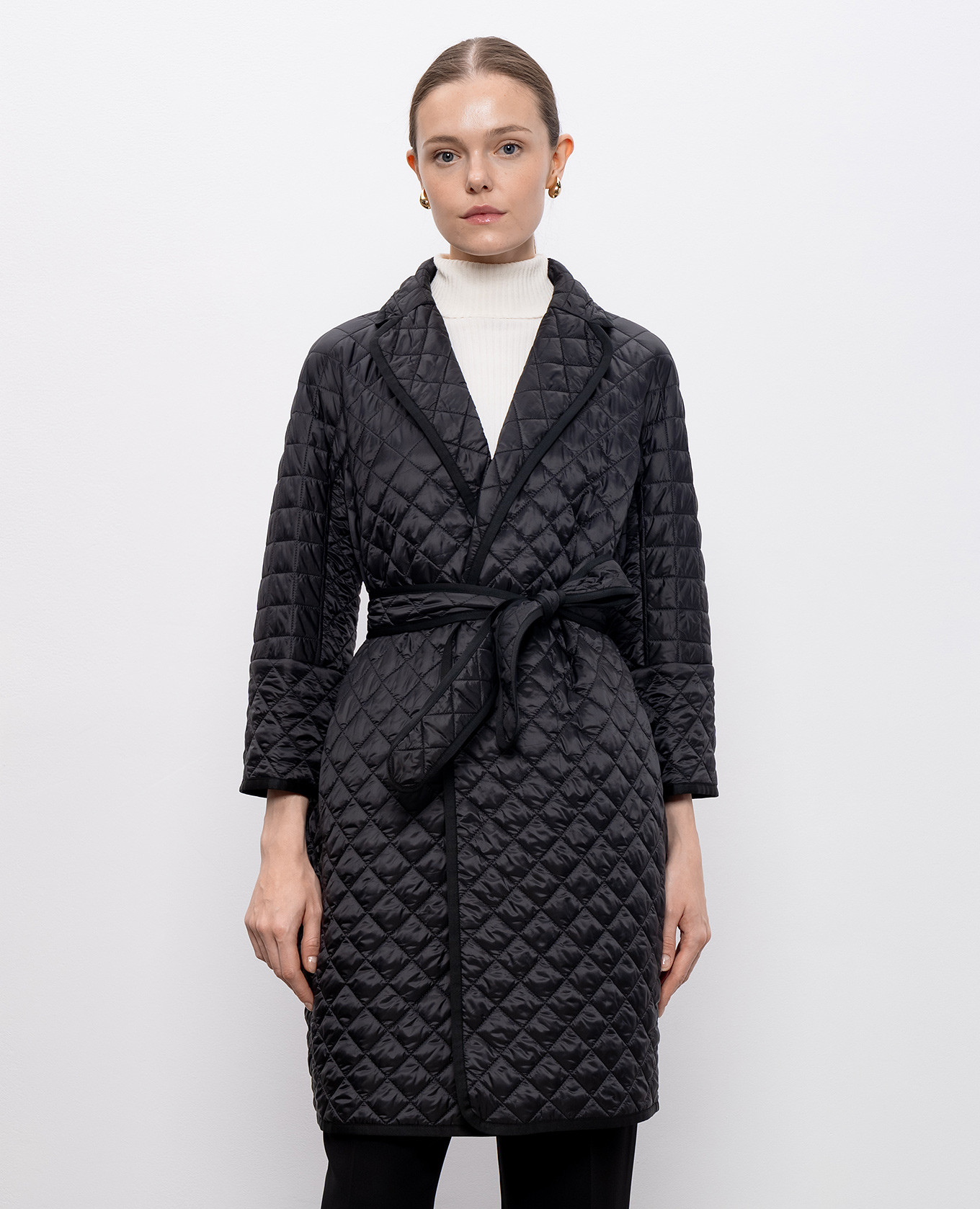 

Black quilted jacket ARIANNA with a smell Max Mara