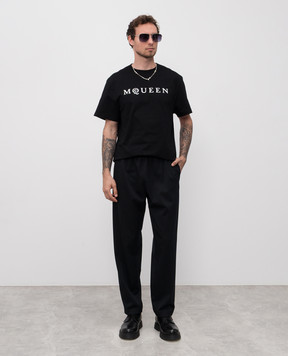 Alexander McQueen Black T-shirt with textured logo 828420QTADD