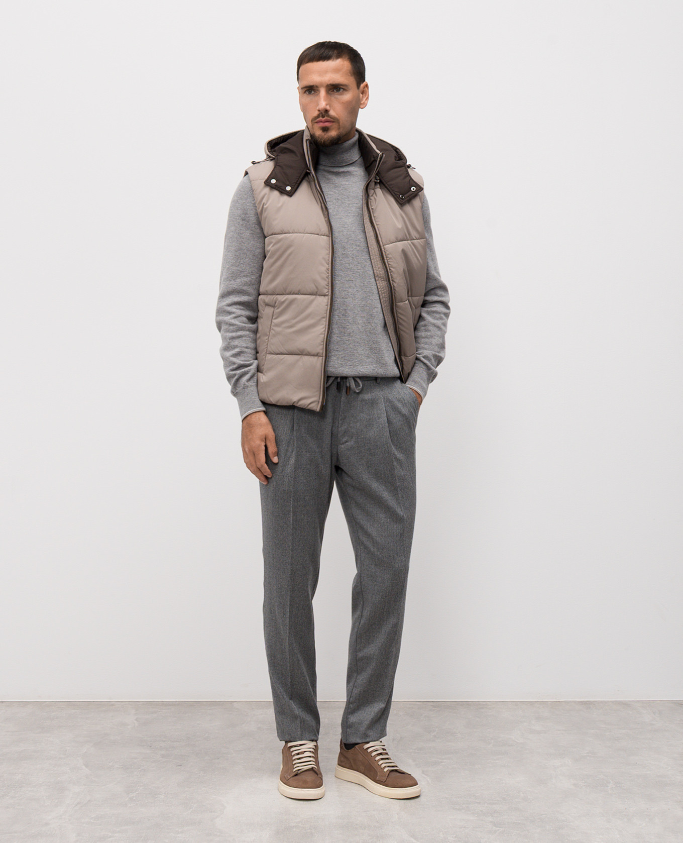 

Beige vest CAPOBIANCO
