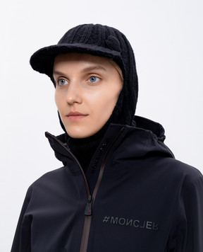 Moncler Black balaclava with wool J20933G00005M2039