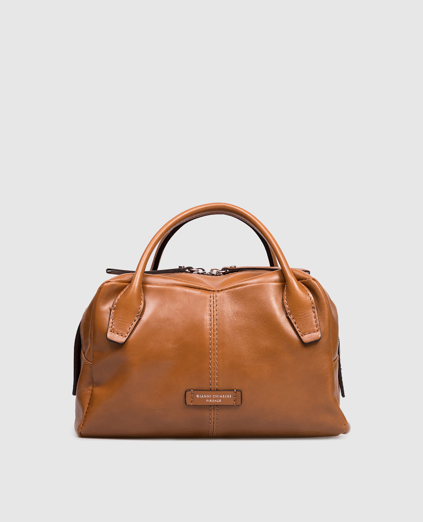 

Emily brown glossy leather tote bag with logo patch Gianni Chiarini