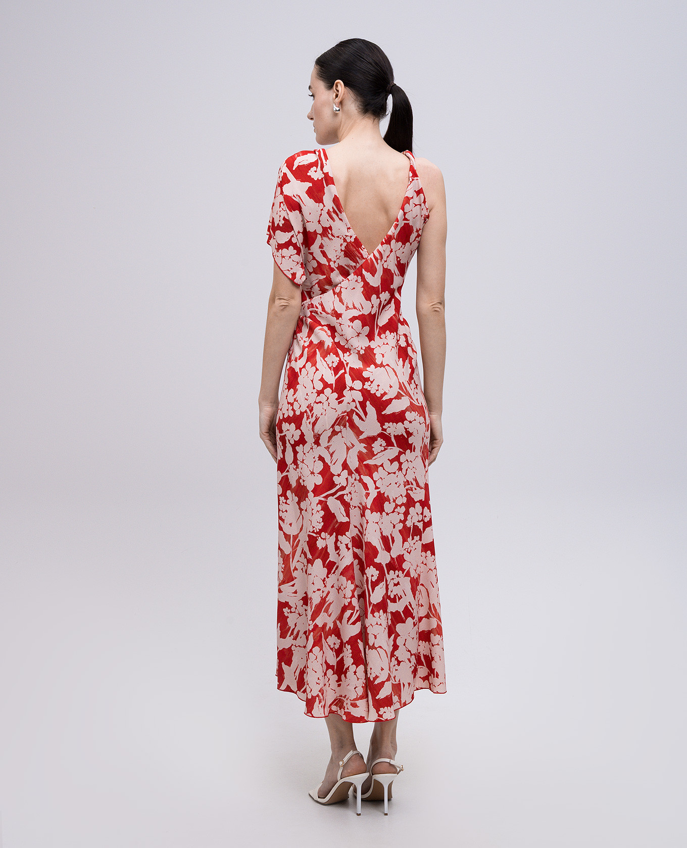 Red dress with floral print Victoria Beckham 3