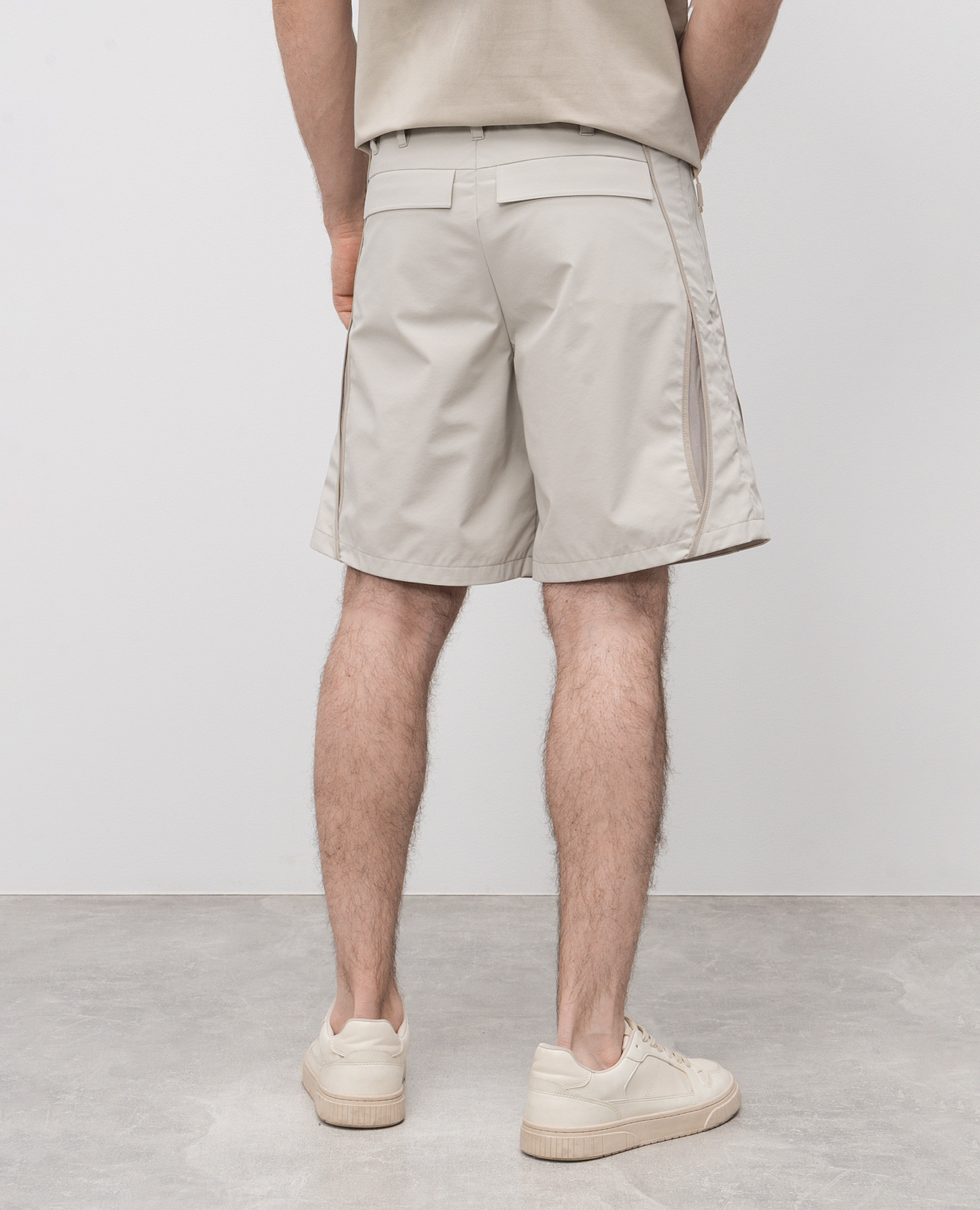 Beige Lacuna shorts Heliot Emil 4