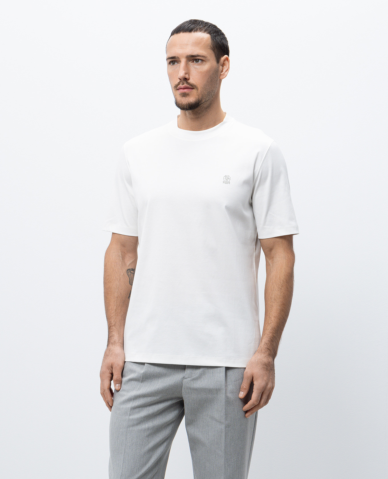 

White T-shirt with embroidered logo emblem Brunello Cucinelli