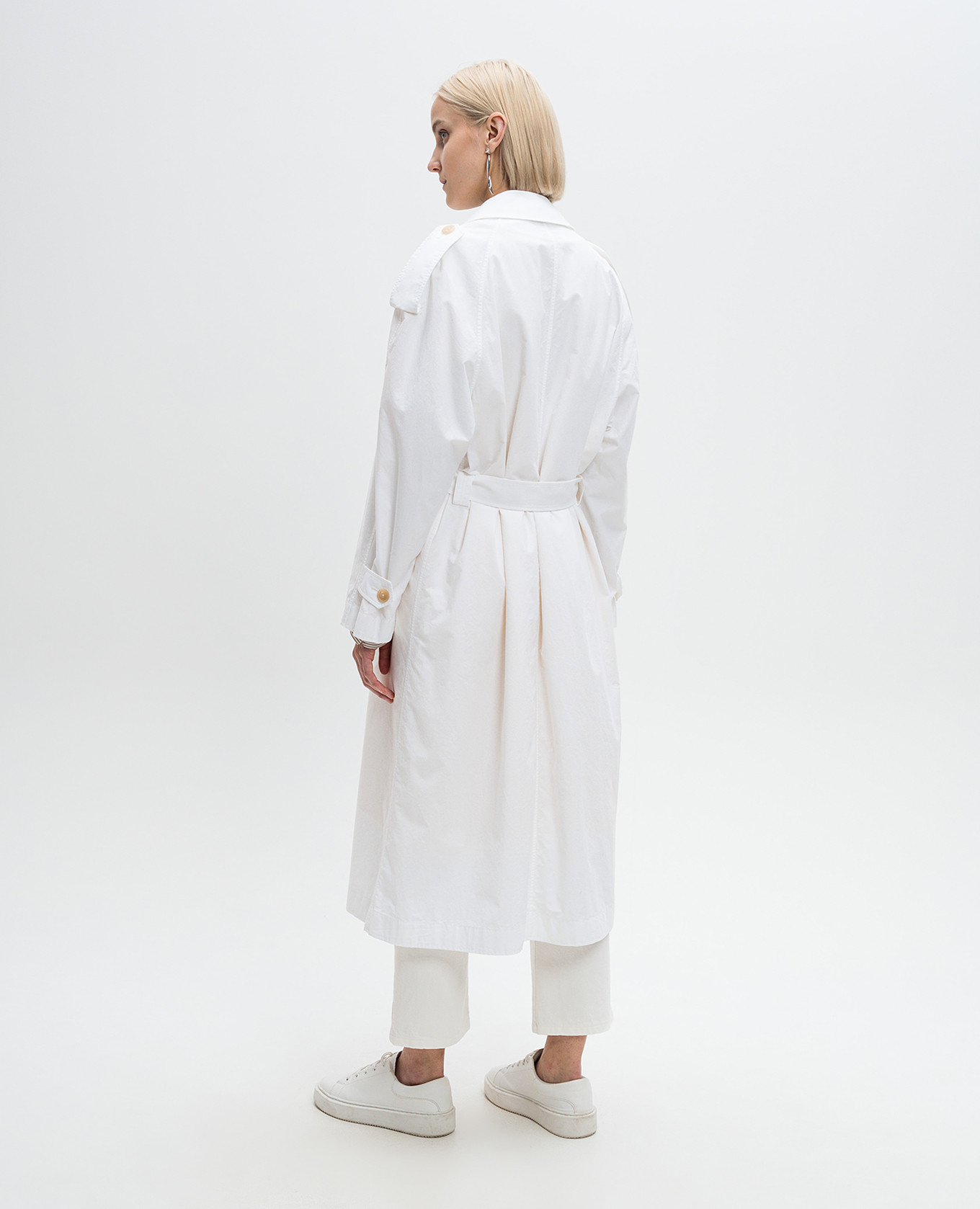 White double-breasted Denver trench coat The Row 4