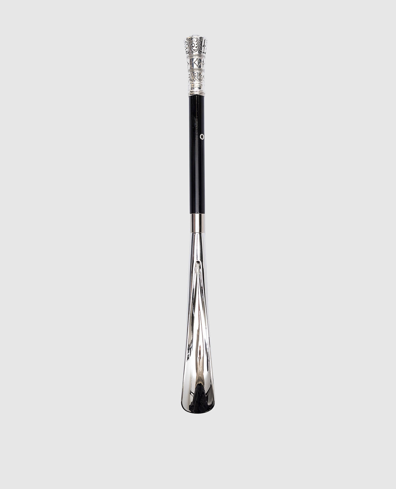 

Burgundy horn with a handle in the form of a horse's head Pasotti