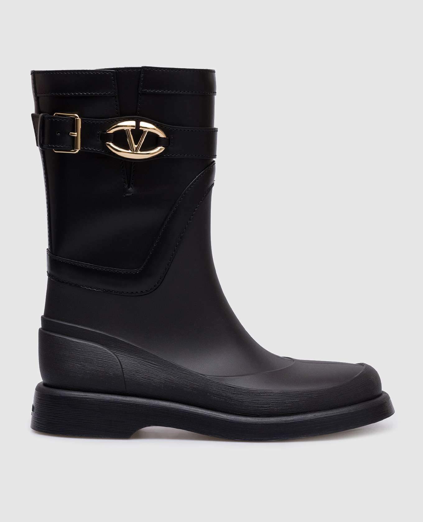 The bold edition logo combo boots in black valentino