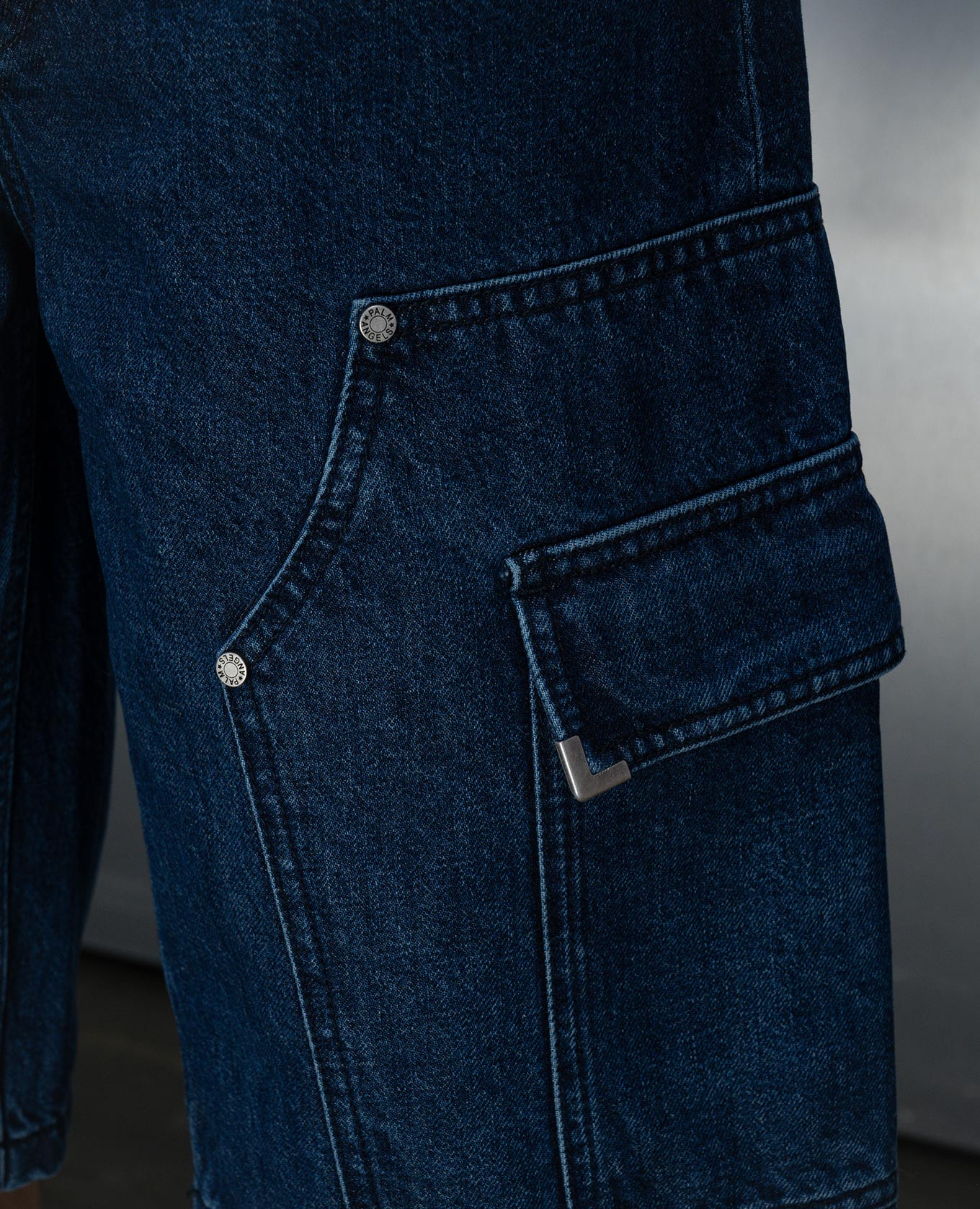 

Blue denim cargo shorts with logo Palm Angels