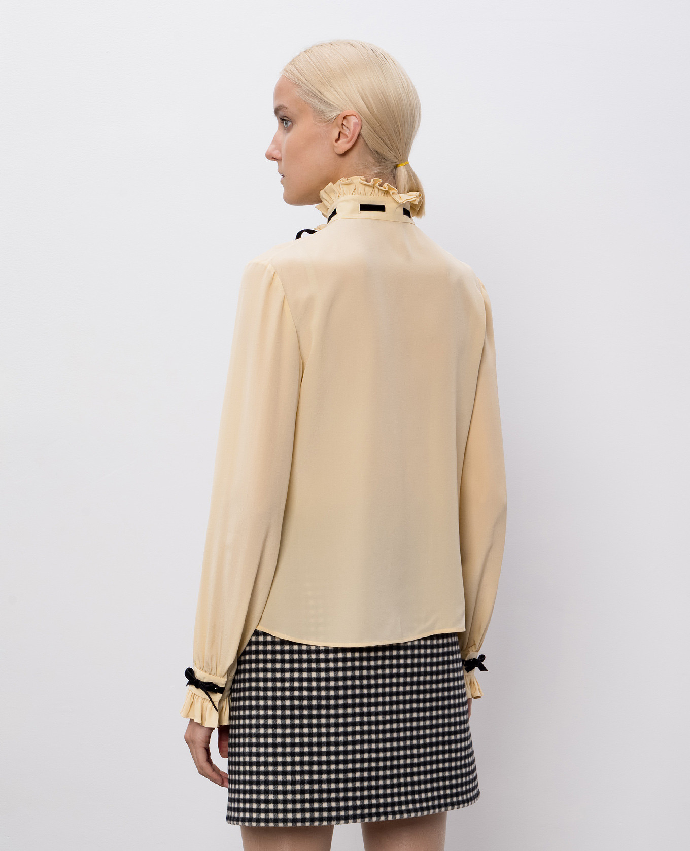

Beige silk blouse Valentino