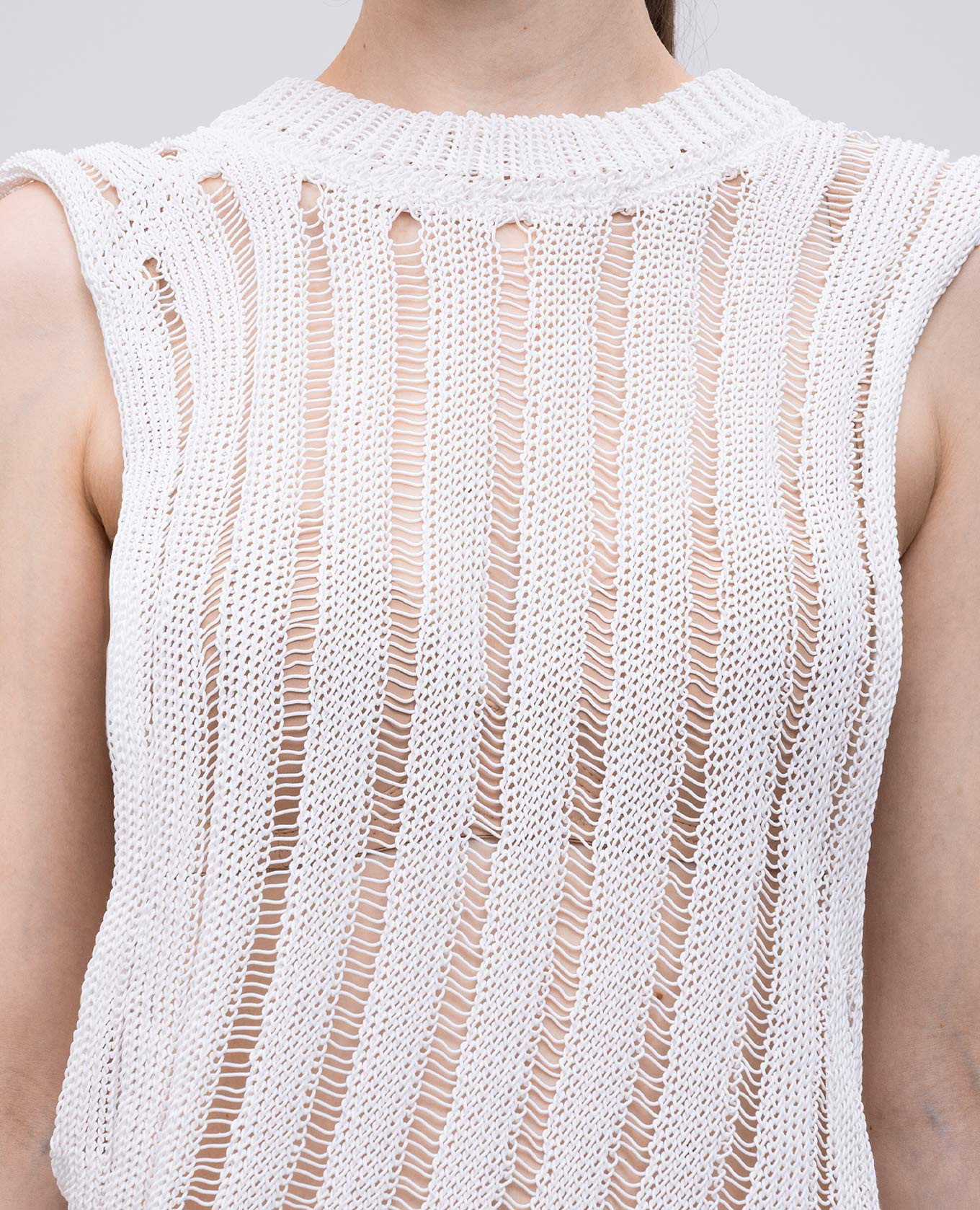 

White top with openwork pattern Solotre