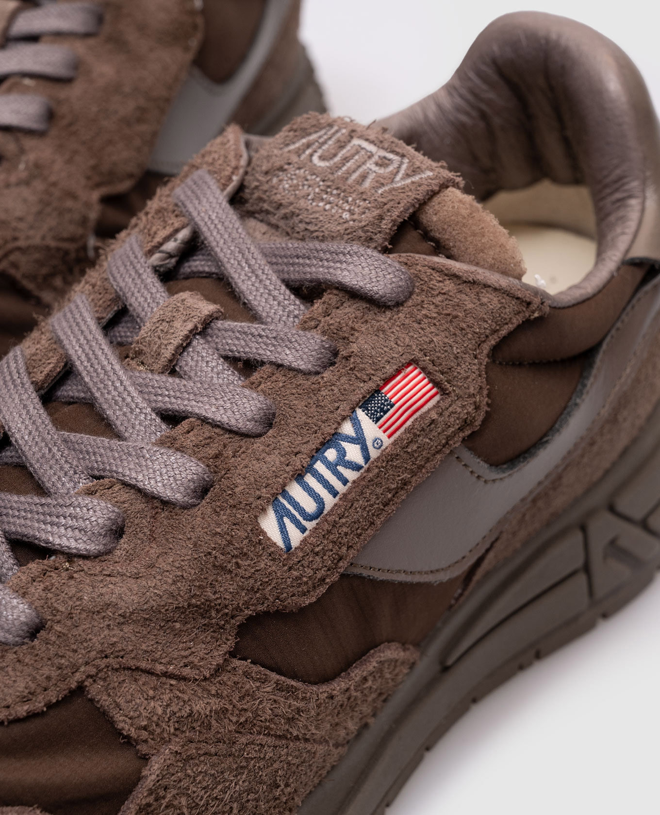 

Brown REELWIND combination sneakers AUTRY