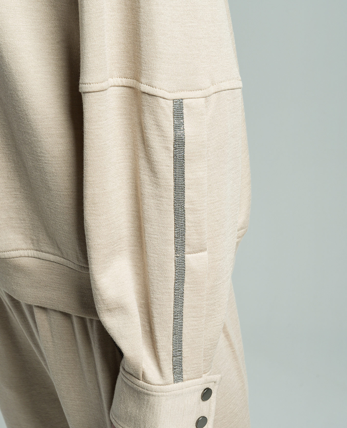 Beige sweatshirt with silk and monil chain Brunello Cucinelli 5