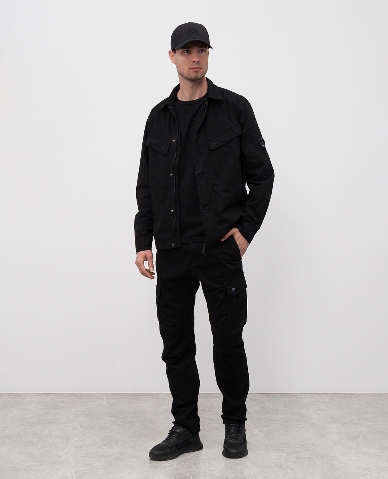 

Black cargo with logo C.P. Company